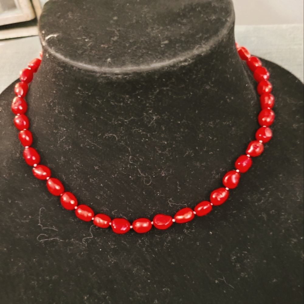 Red Pearl choker, pearls are real just dyed, 17.5" in length